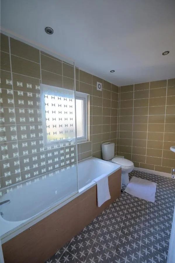 Σπίτι διακοπών Spacious 5 Bed House, Perfect For Groups, Great Location Λίβερπουλ