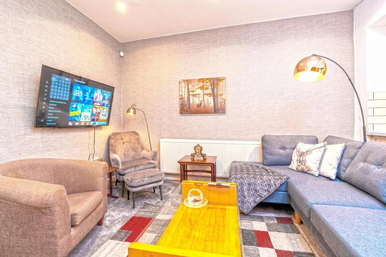Spacious 5 Bed House, Perfect For Groups, Great Location Λίβερπουλ Σπίτι διακοπών