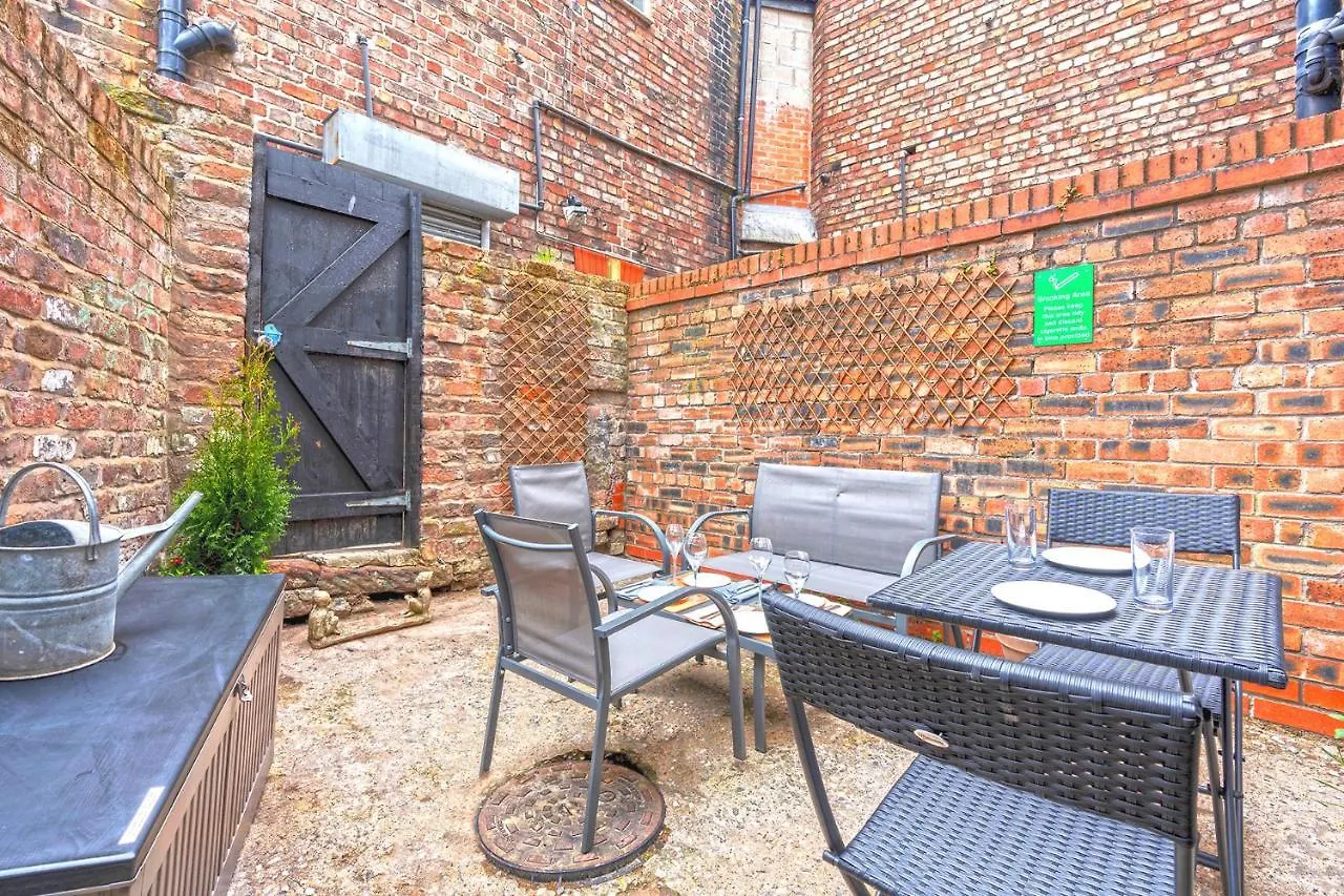 Holiday home Spacious 5 Bed House, Perfect For Groups, Great Location Liverpool United Kingdom
