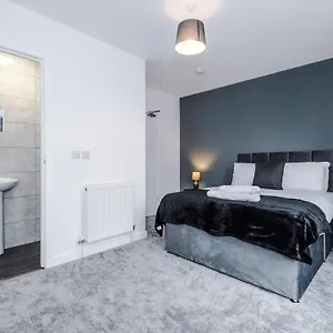 Cosy 3 Bed 3 Bath House - Central -self Check-in & Free Parking! Liverpool